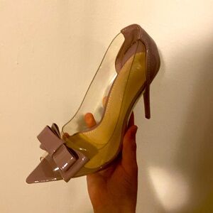 Cute bow heels